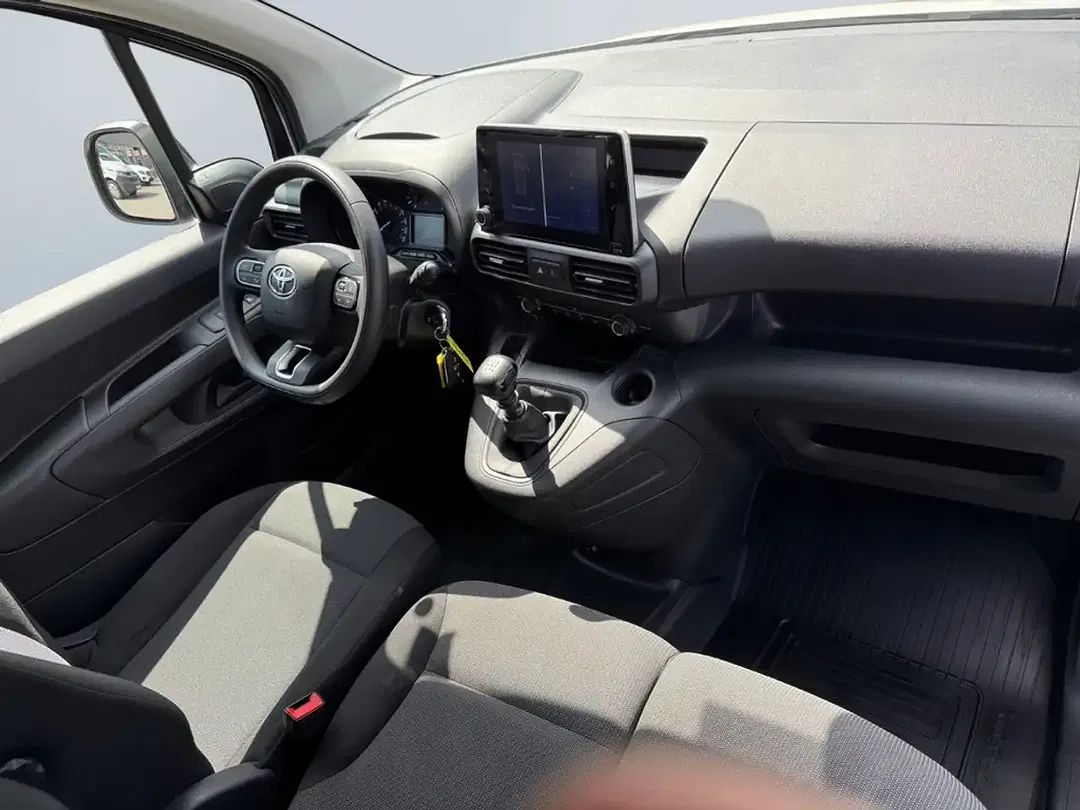 Toyota Proace City - Thumbnail 10
