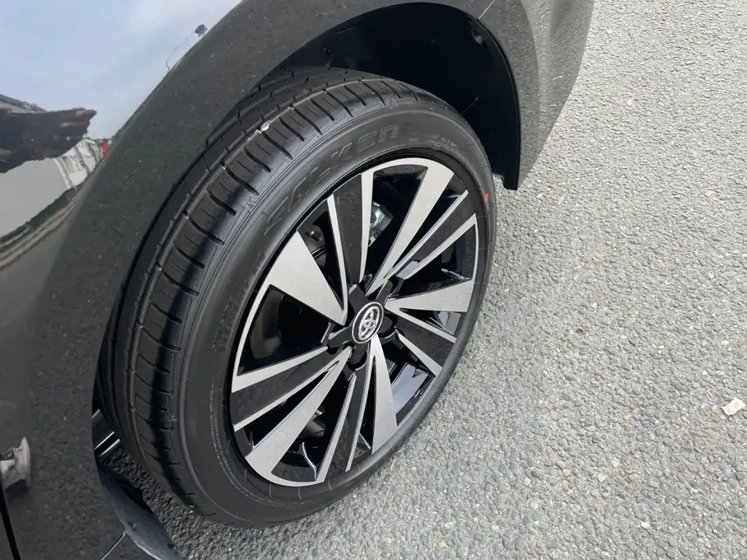 Toyota Corolla - Thumbnail 8