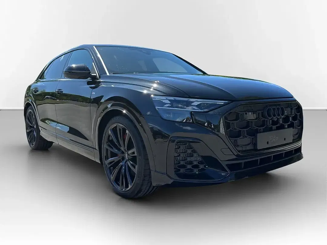 Audi Q8 - Thumbnail 3
