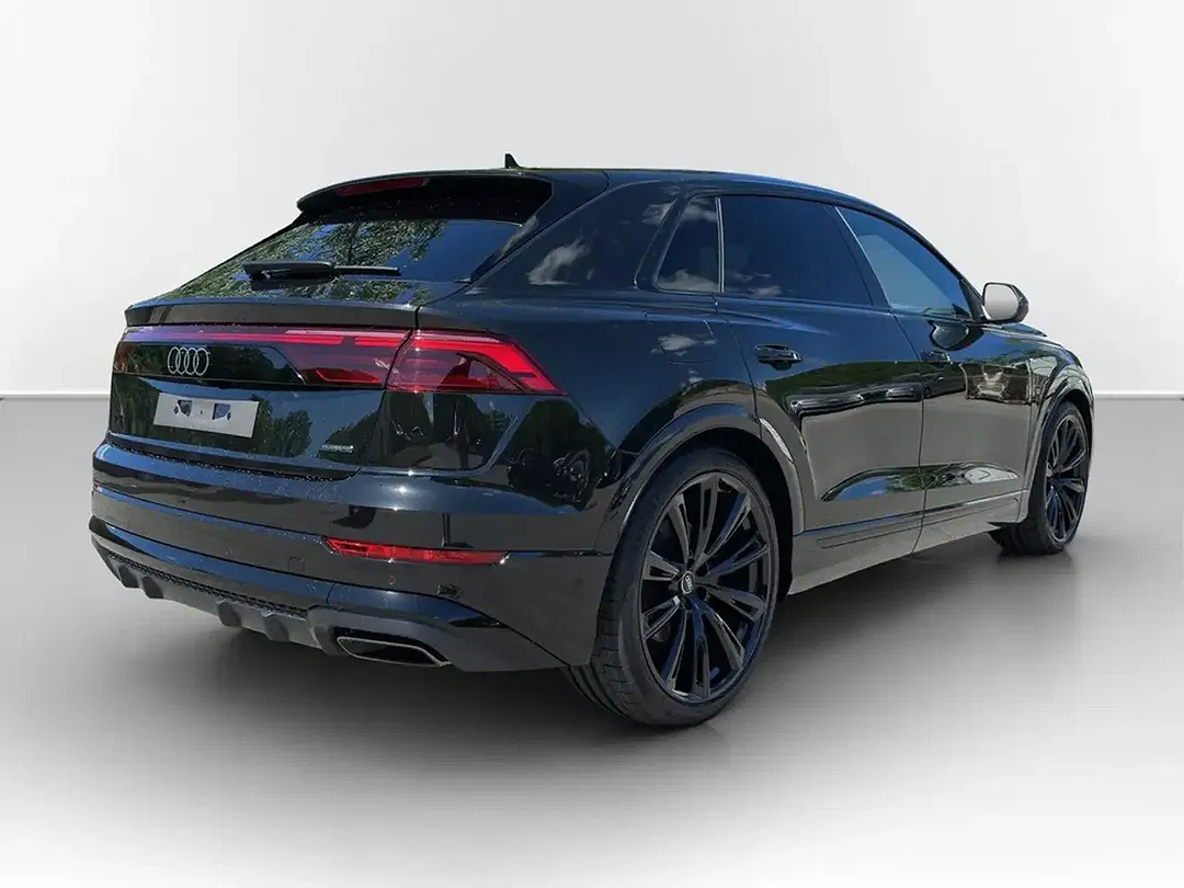 Audi Q8 - Thumbnail 4