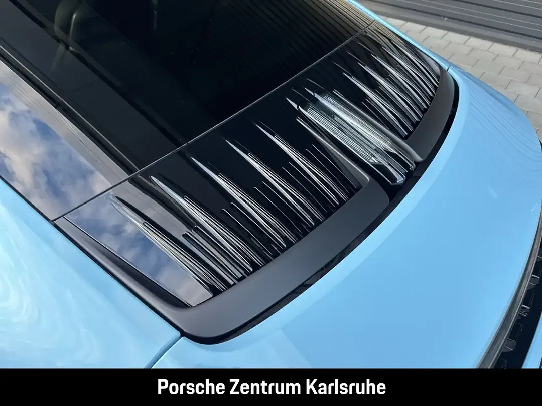Porsche 992 - Thumbnail 11