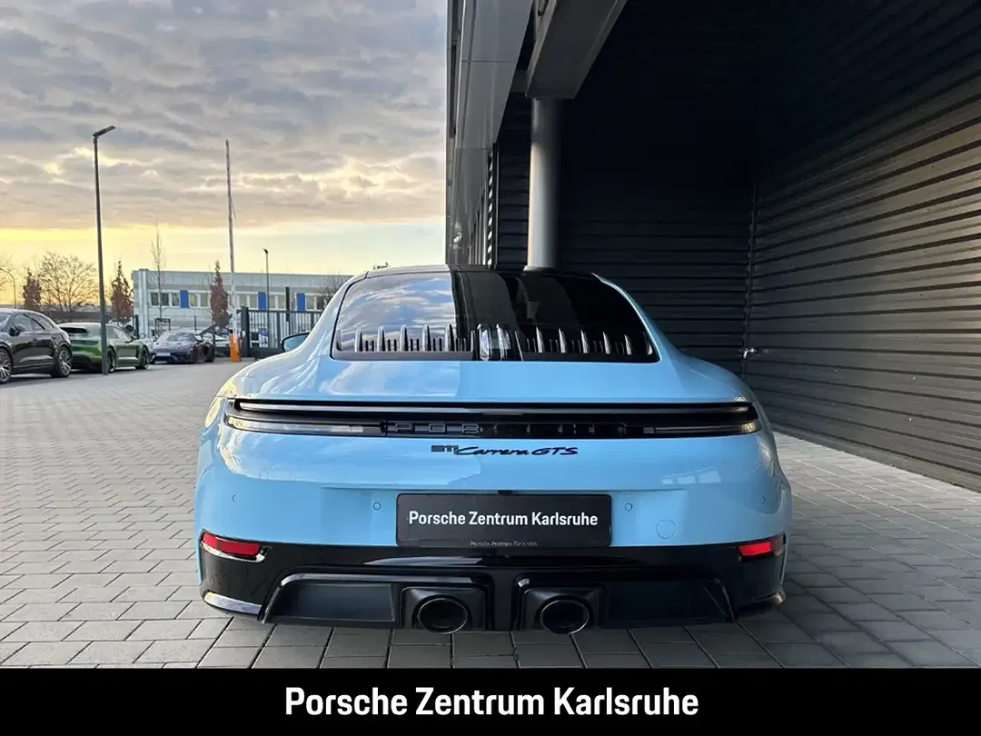 Porsche 992 - Thumbnail 5