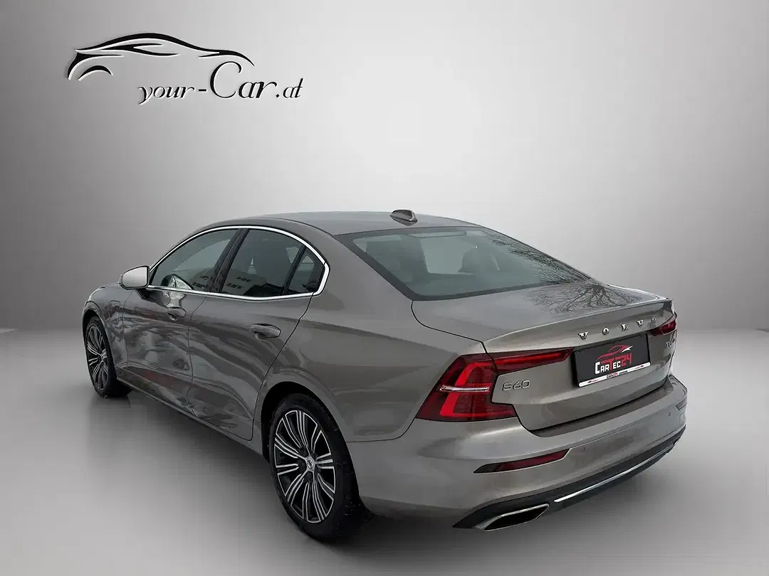 Volvo S60 - Thumbnail 3