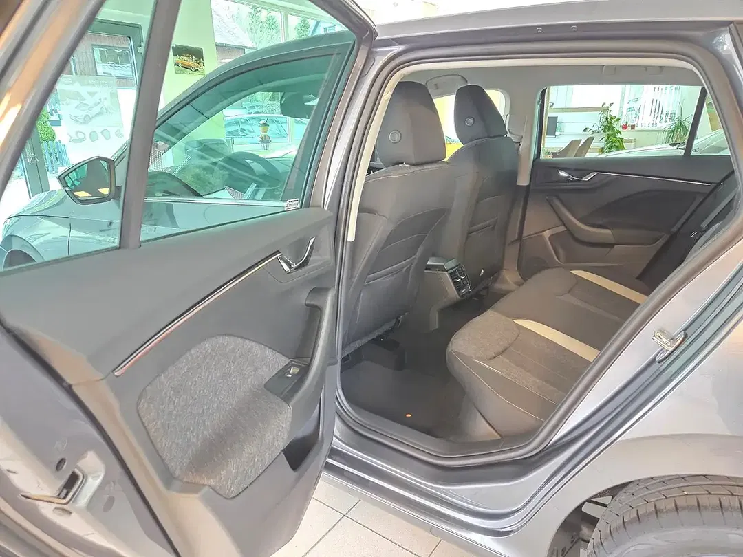 Skoda Scala - Thumbnail 10