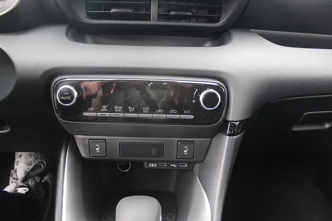 Mazda 2 - Thumbnail 13
