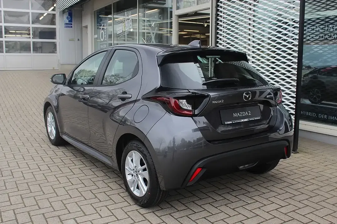 Mazda 2 - Thumbnail 3