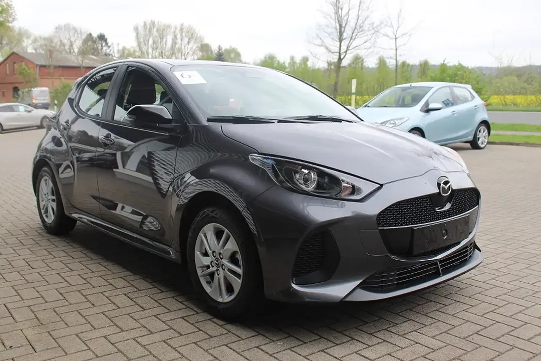 Mazda 2 - Thumbnail 6
