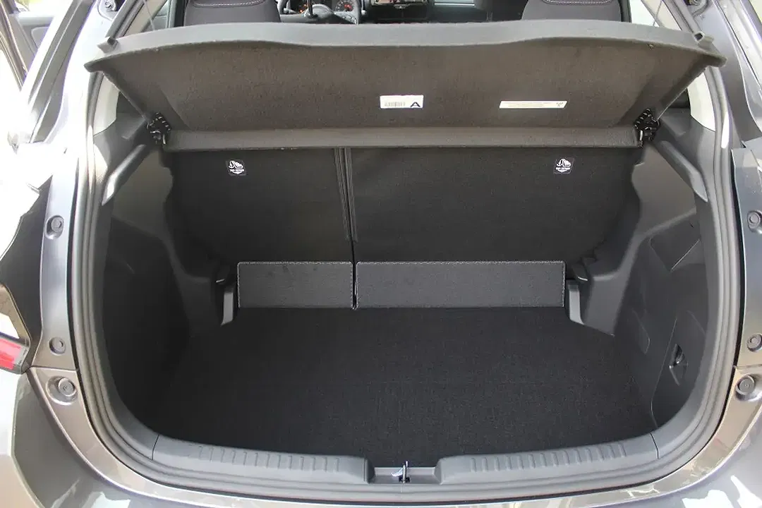 Mazda 2 - Thumbnail 9
