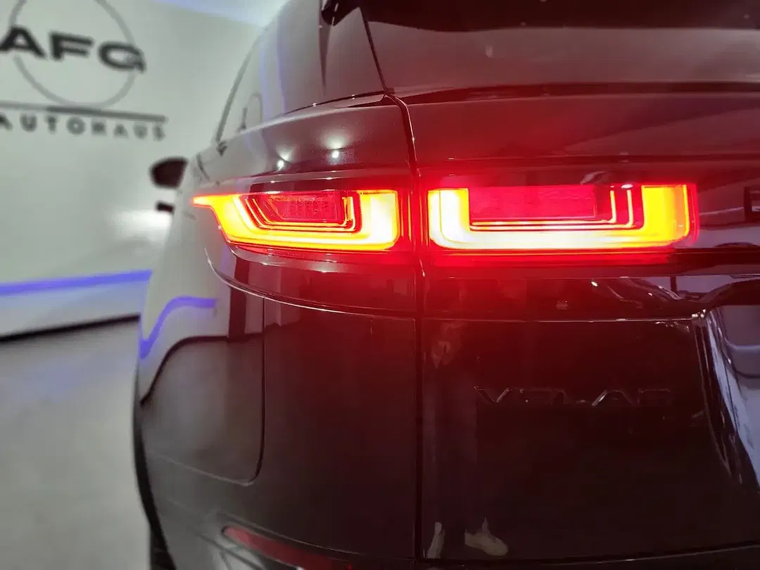 Land Rover Range Rover Velar - Thumbnail 12