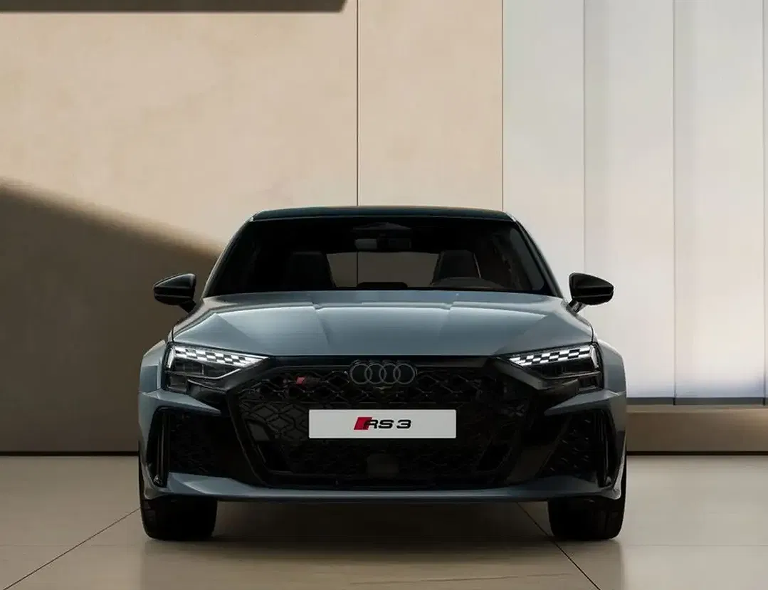 Audi RS3 - Thumbnail 3