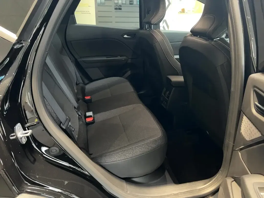 Renault Captur - Thumbnail 9