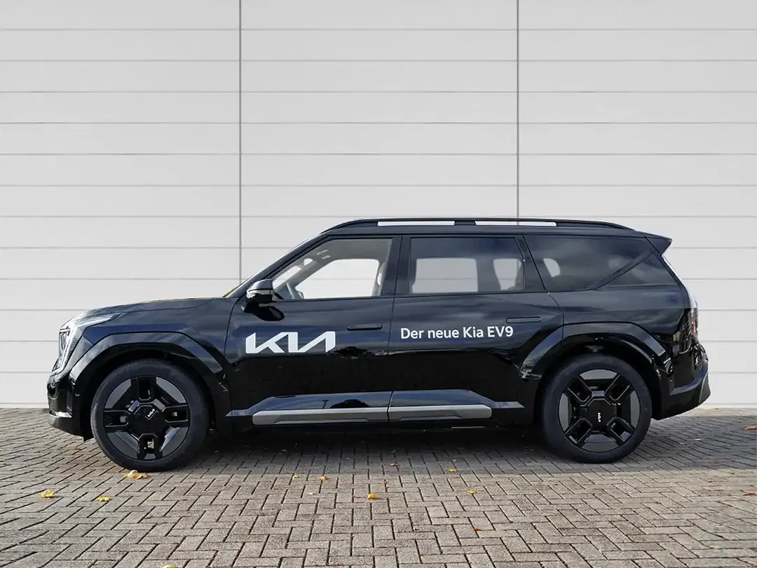 Kia EV9 - Thumbnail 2