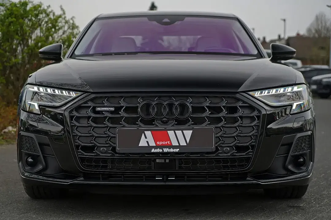 Audi A8 - Thumbnail 2