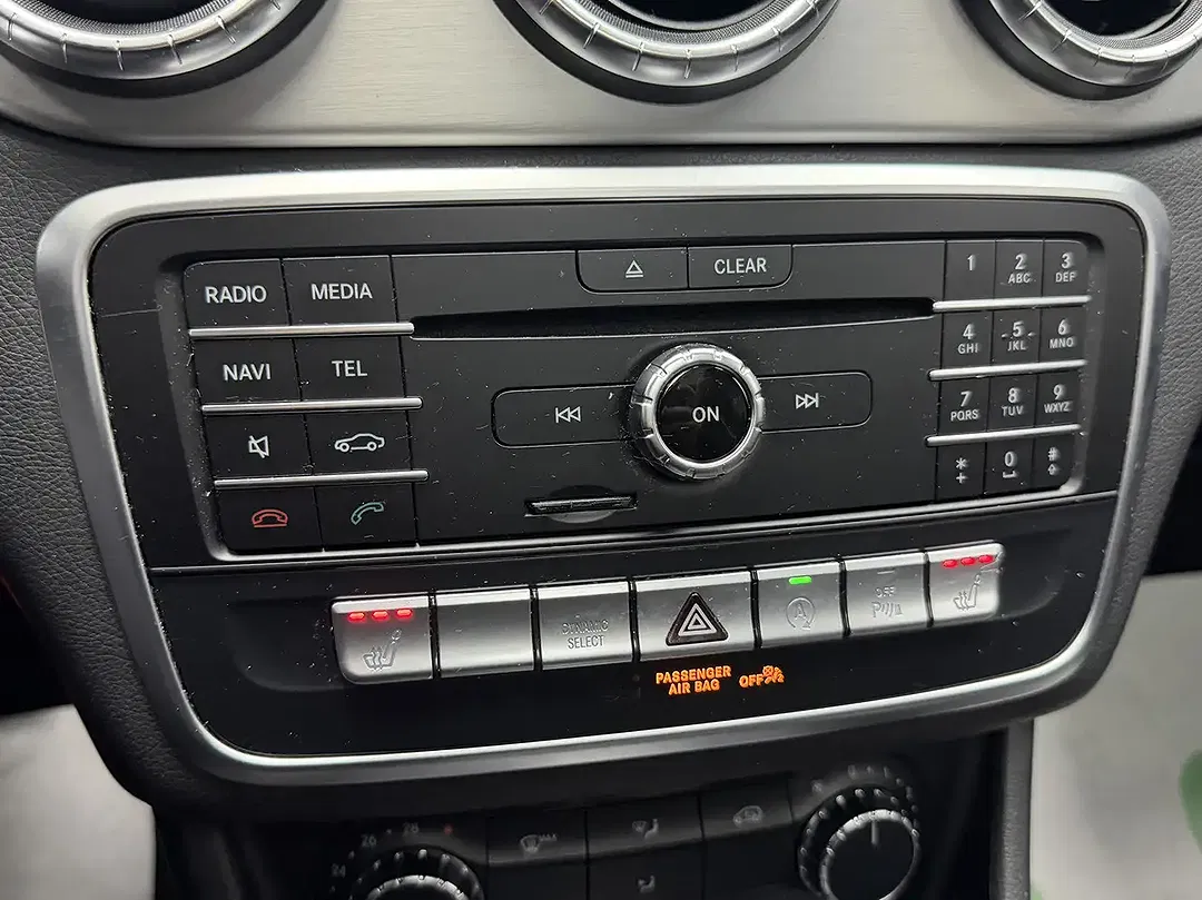 Mercedes-Benz CLA 180 - Thumbnail 15