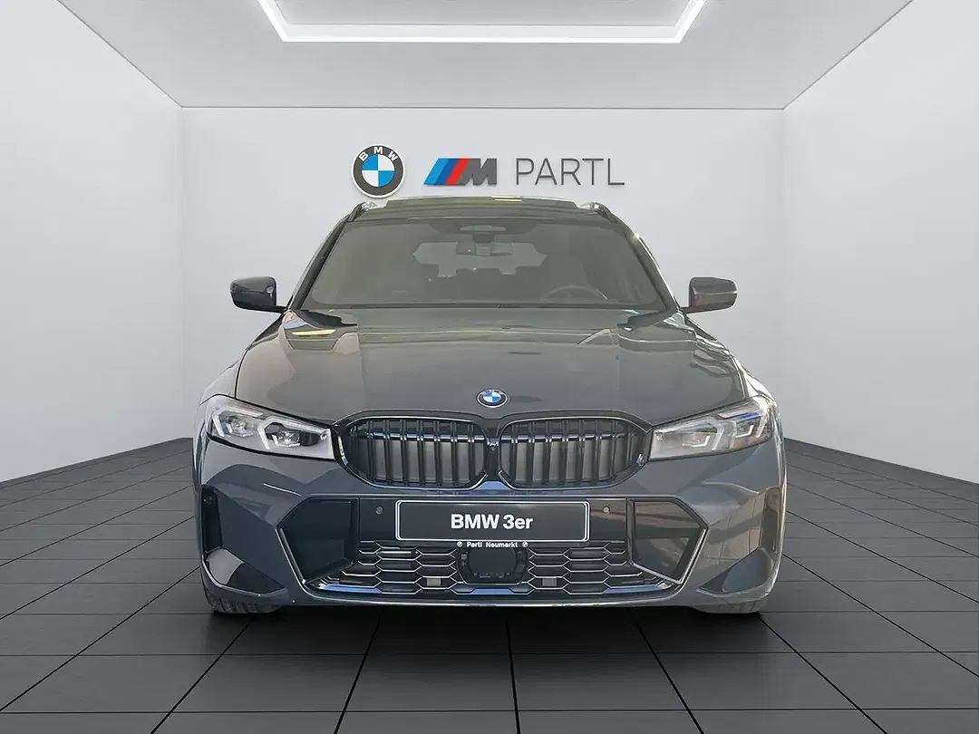 BMW 330 - Thumbnail 2