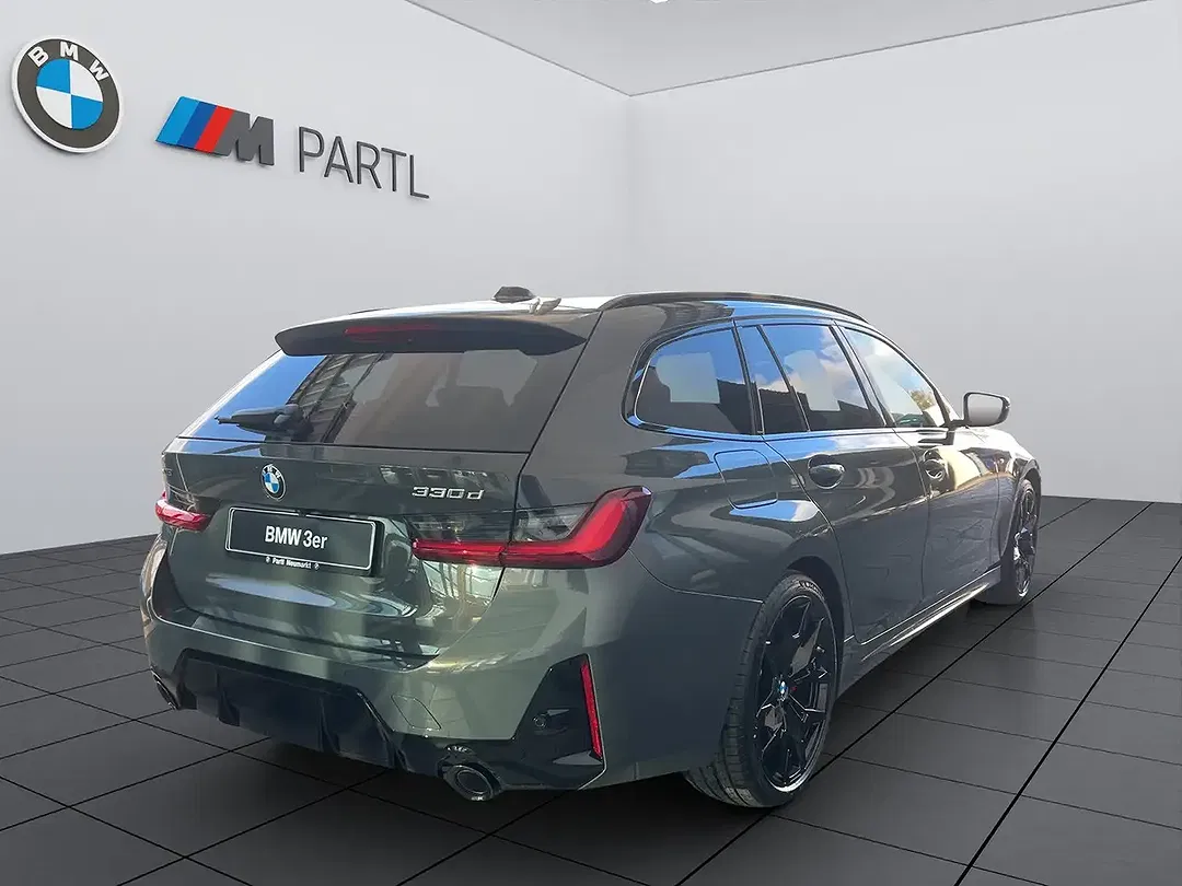 BMW 330 - Thumbnail 4