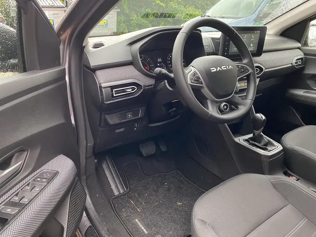 Dacia Sandero - Thumbnail 10