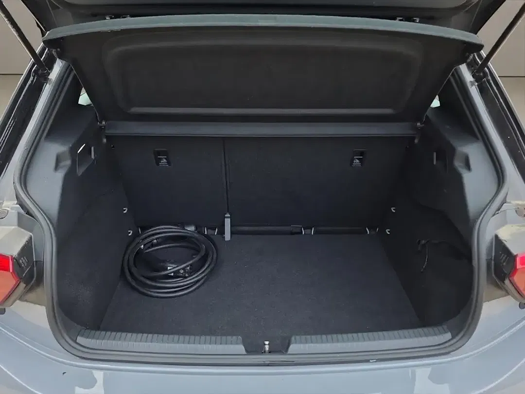 Volkswagen ID.3 - Thumbnail 12