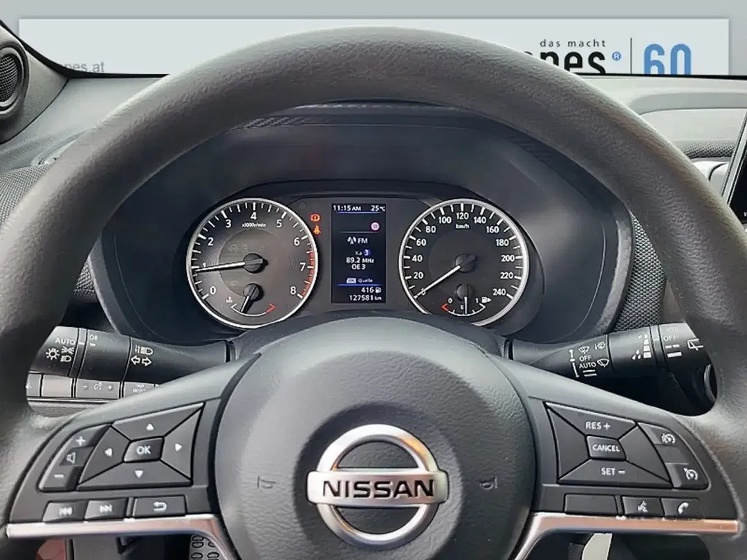 Nissan Juke - Thumbnail 11