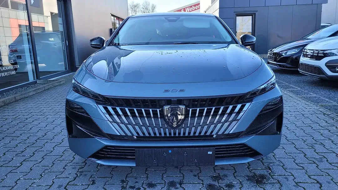 Peugeot 308 - Thumbnail 2