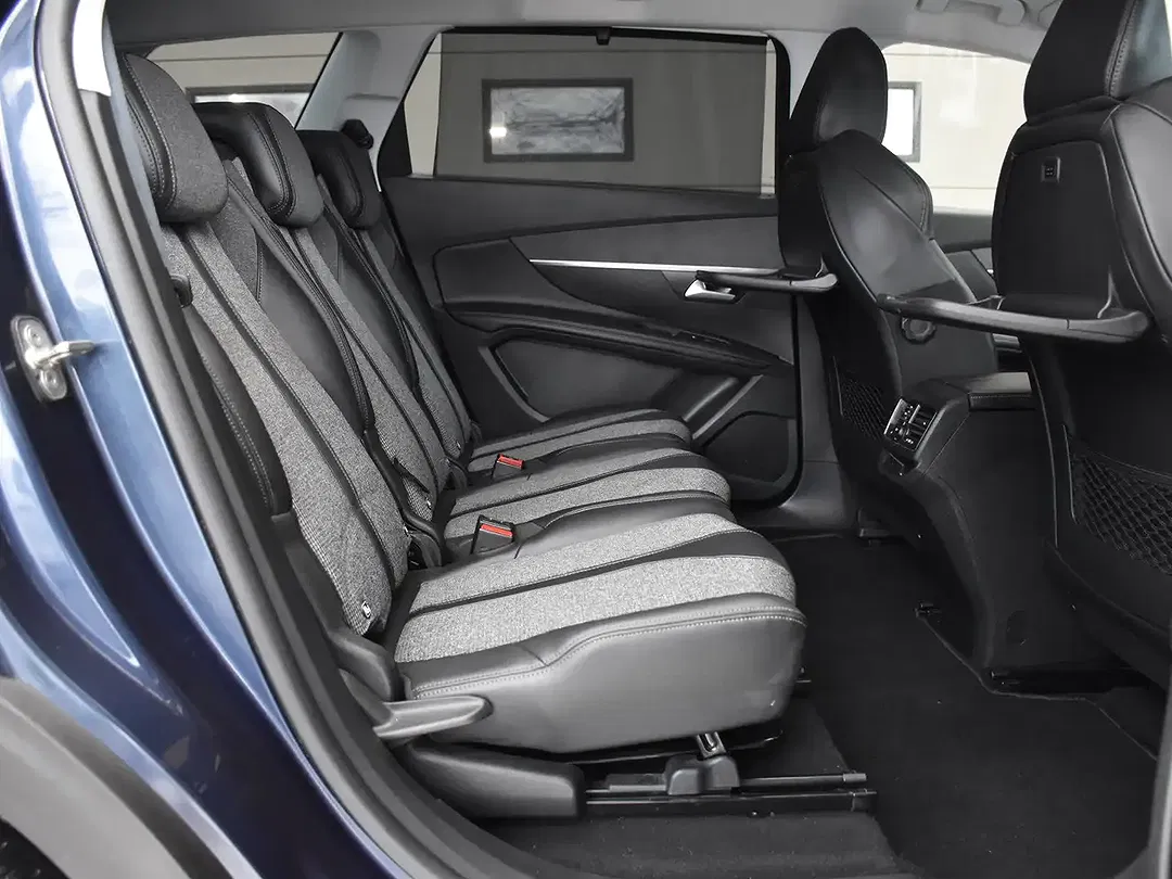 Peugeot 5008 - Thumbnail 12