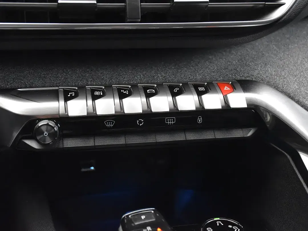 Peugeot 5008 - Thumbnail 29