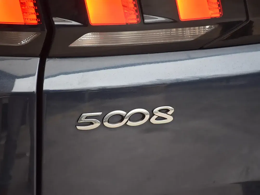 Peugeot 5008 - Thumbnail 32