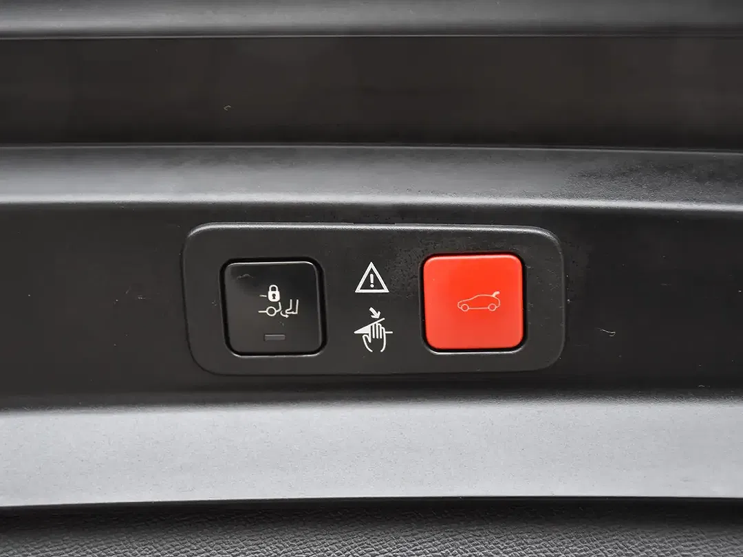 Peugeot 5008 - Thumbnail 34