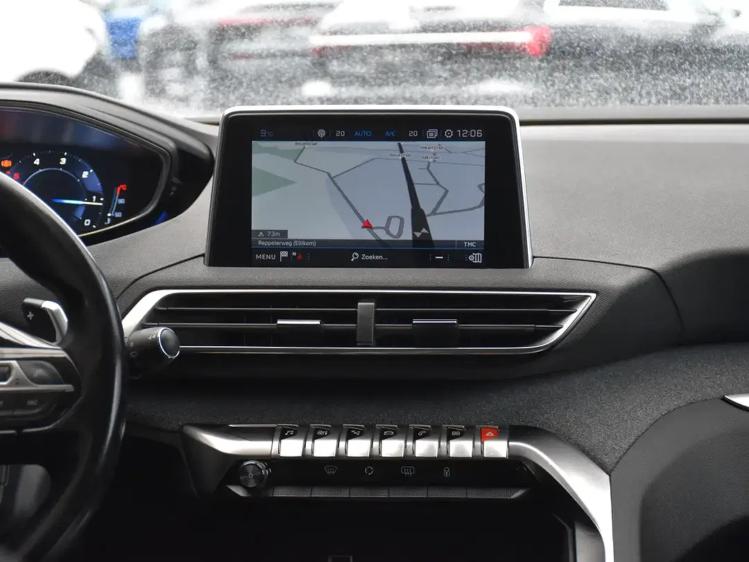 Peugeot 5008 - Thumbnail 35