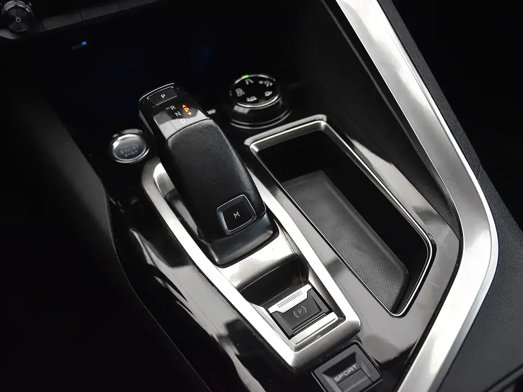 Peugeot 5008 - Thumbnail 43