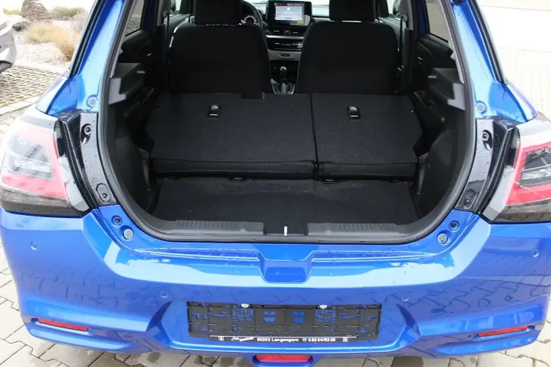 Suzuki Swift - Thumbnail 10