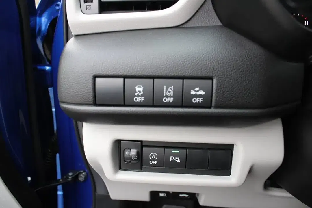 Suzuki Swift - Thumbnail 14