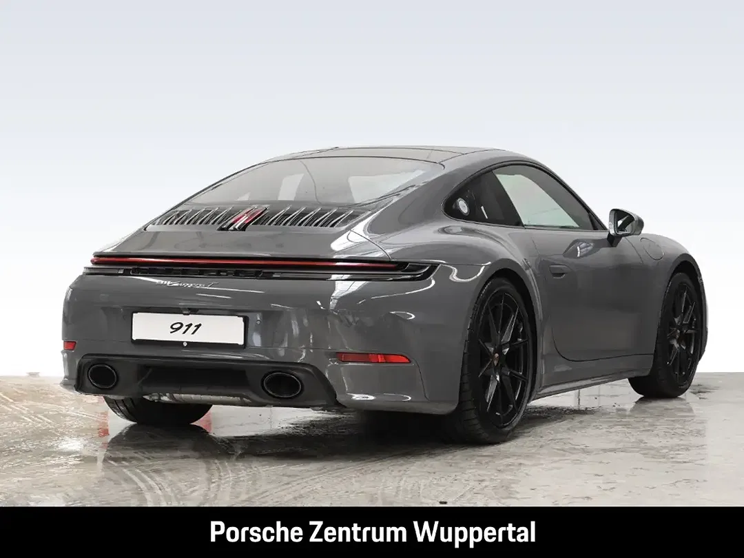 Porsche 992 - Thumbnail 4
