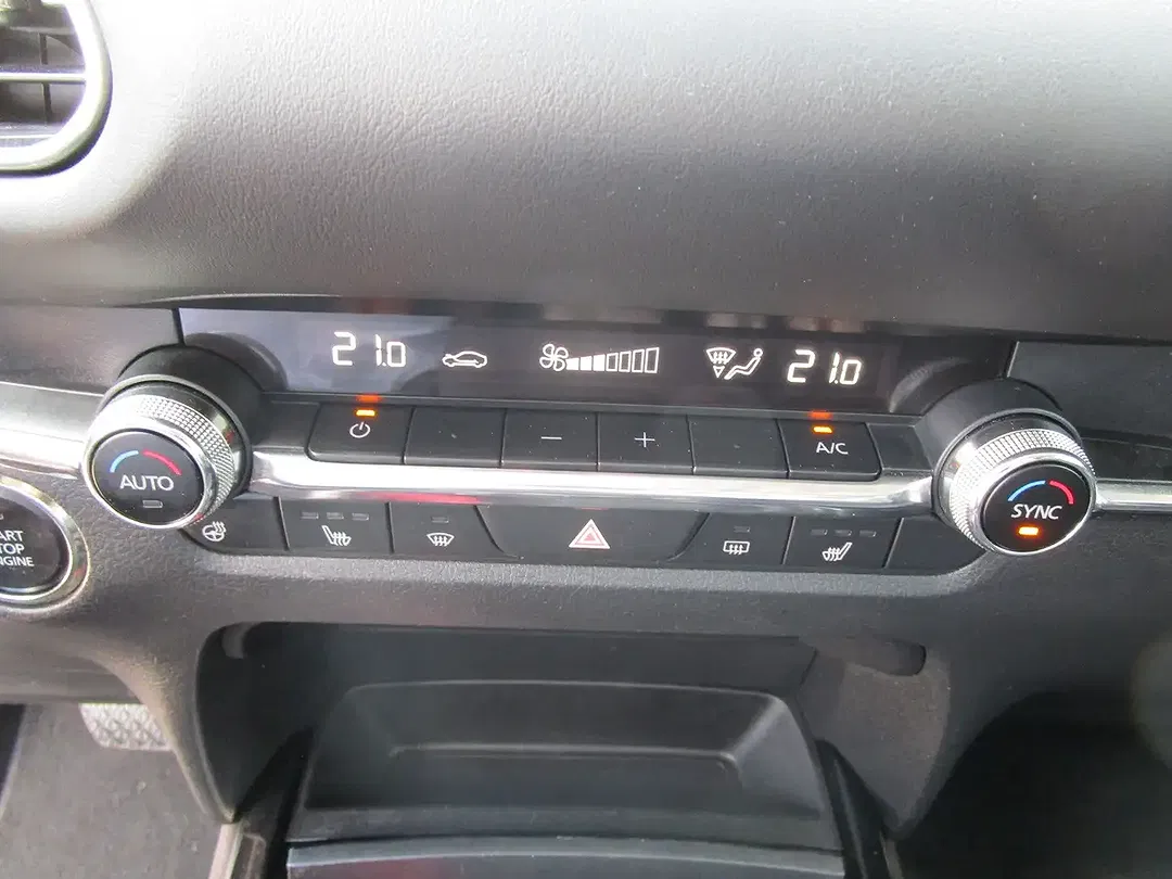 Mazda CX-30 - Thumbnail 15
