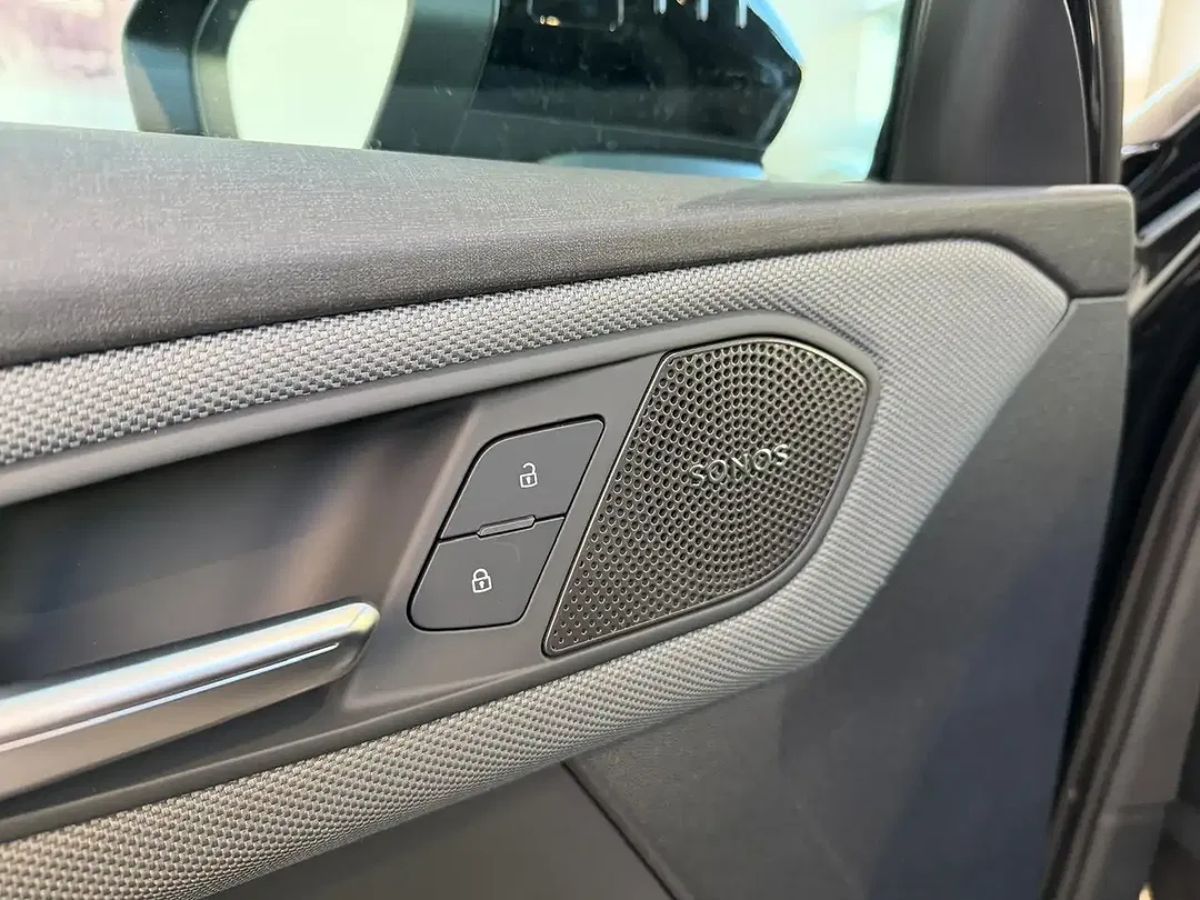 Audi Q3 - Thumbnail 8