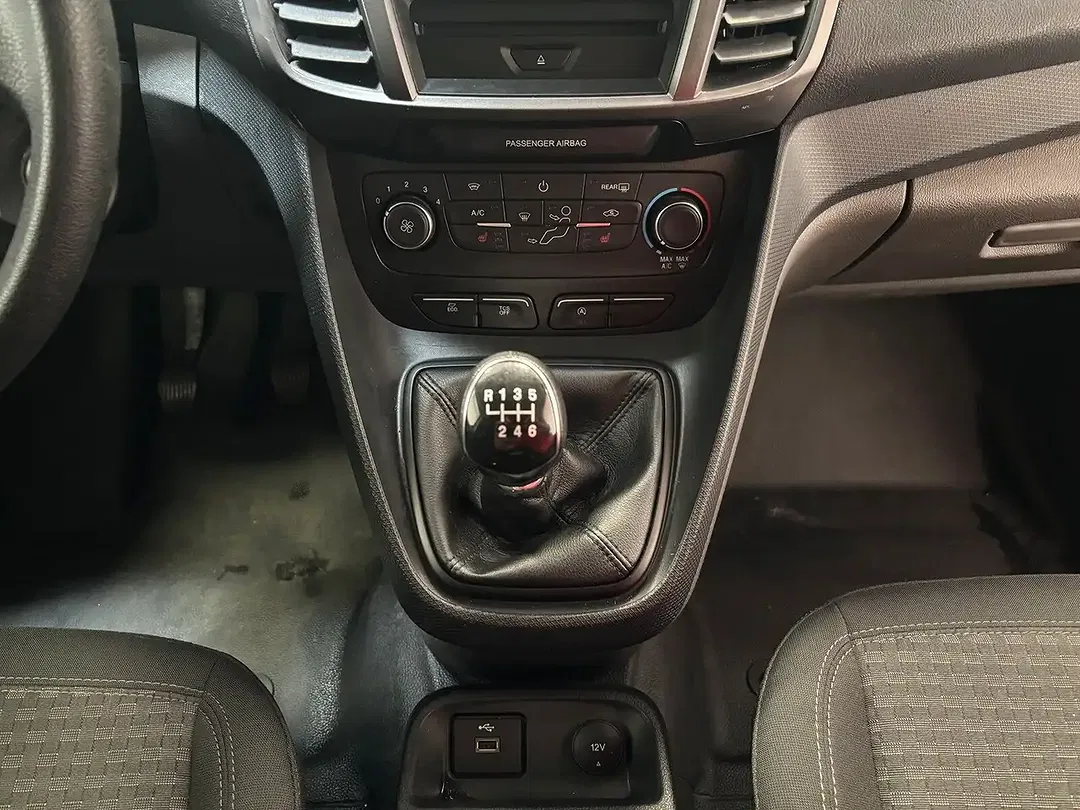 Ford Transit Connect - Thumbnail 14