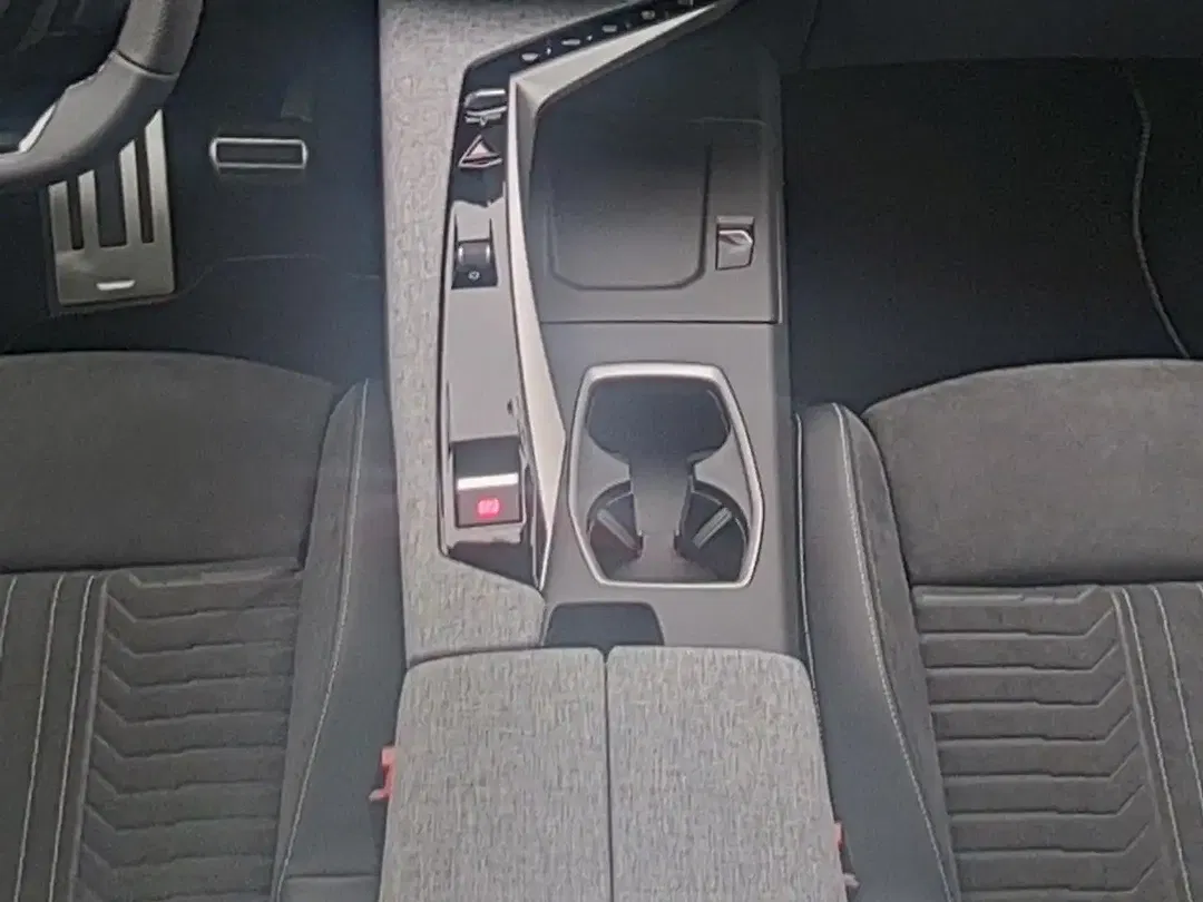 Peugeot 3008 - Thumbnail 12