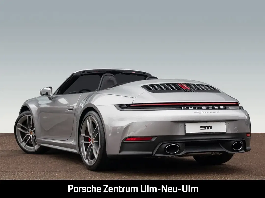 Porsche 992 - Thumbnail 3