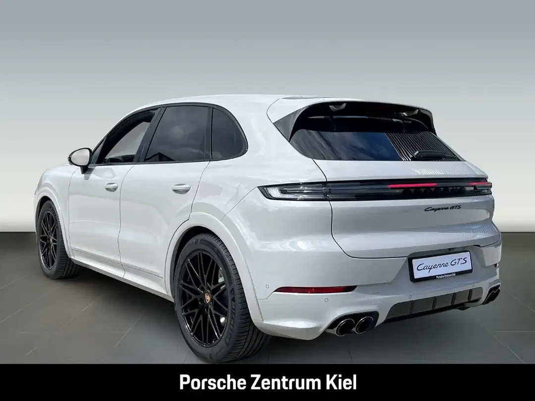 Porsche Cayenne - Thumbnail 3