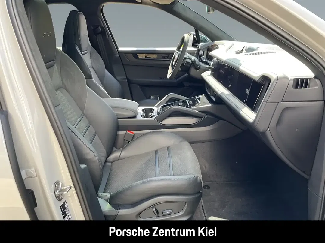 Porsche Cayenne - Thumbnail 8