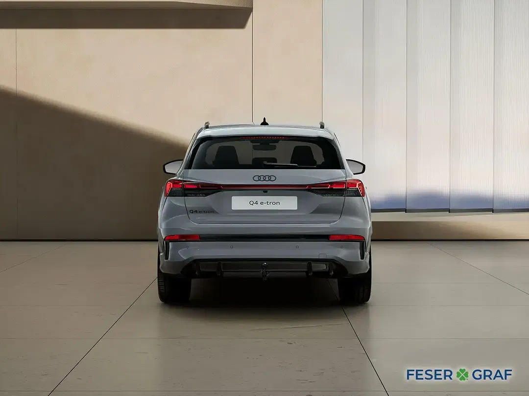 Audi Q4 e-tron - Thumbnail 4