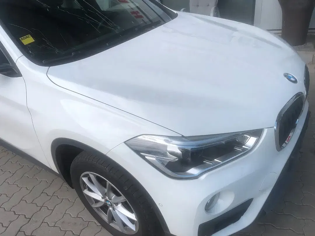 BMW X1 - Thumbnail 2