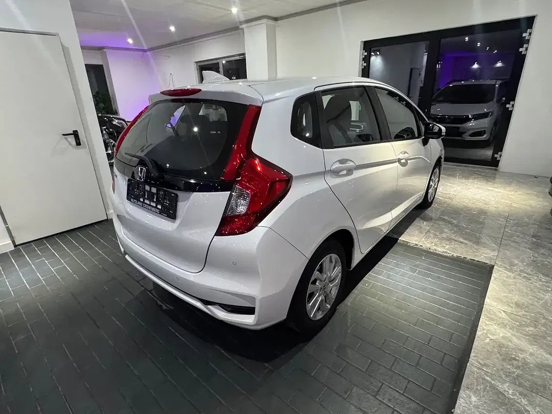 Honda Jazz - Thumbnail 3