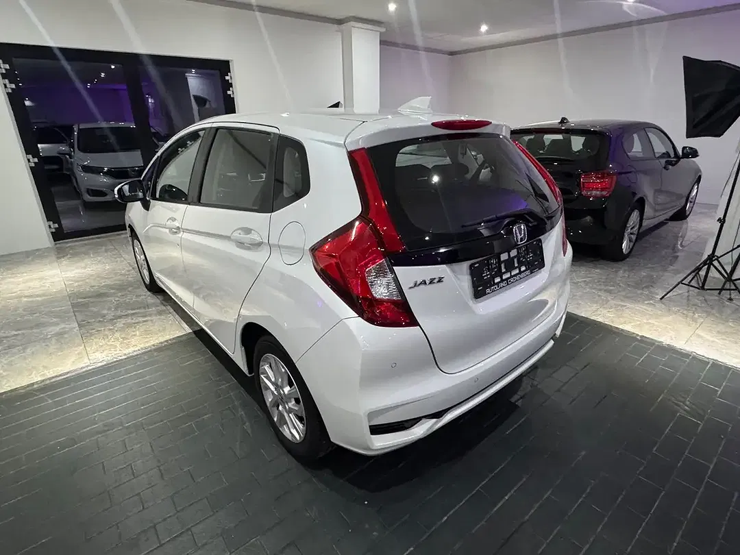 Honda Jazz - Thumbnail 4