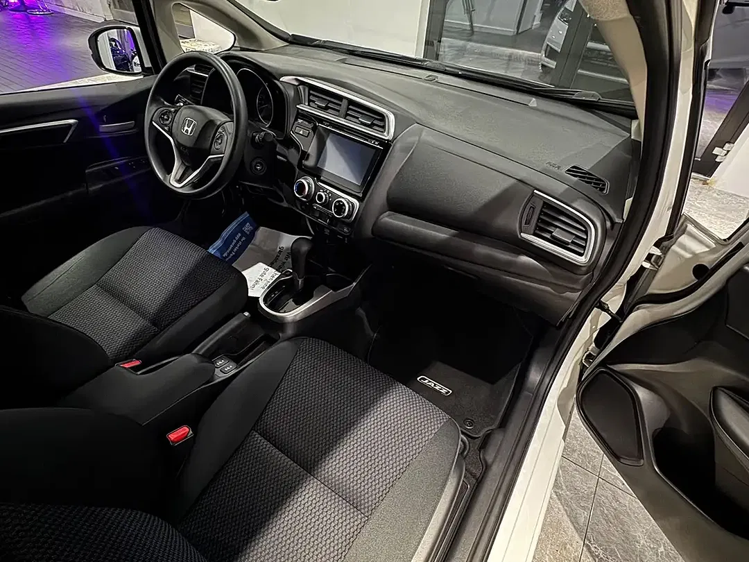 Honda Jazz - Thumbnail 6
