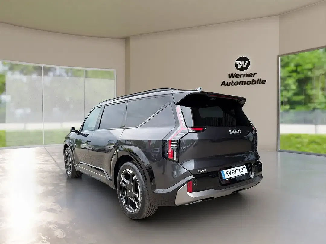 Kia EV9 - Thumbnail 7