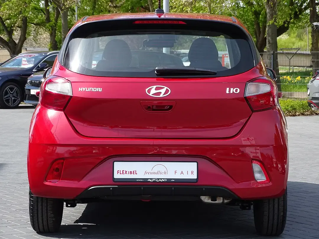 Hyundai i10 - Thumbnail 3