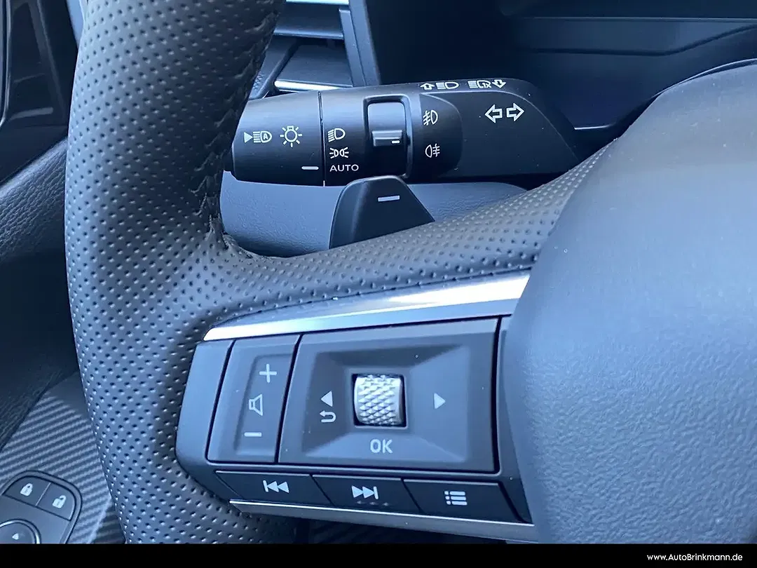 Mitsubishi Outlander - Thumbnail 15
