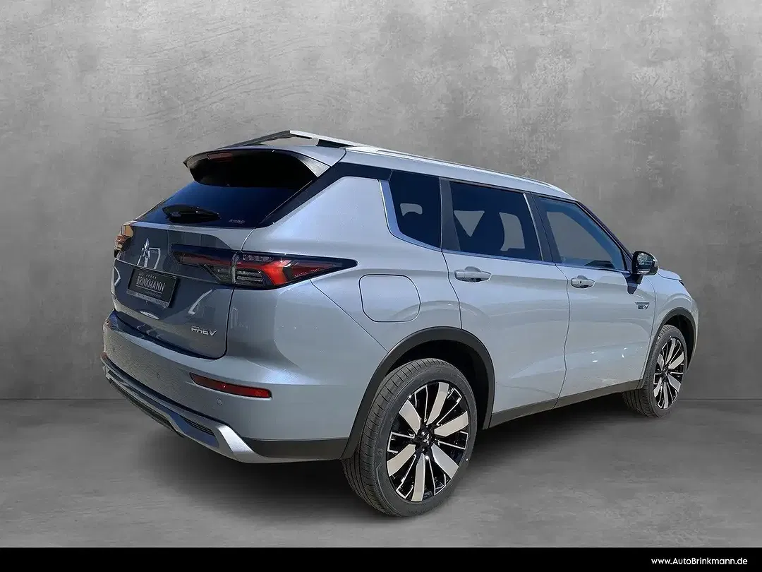 Mitsubishi Outlander - Thumbnail 5