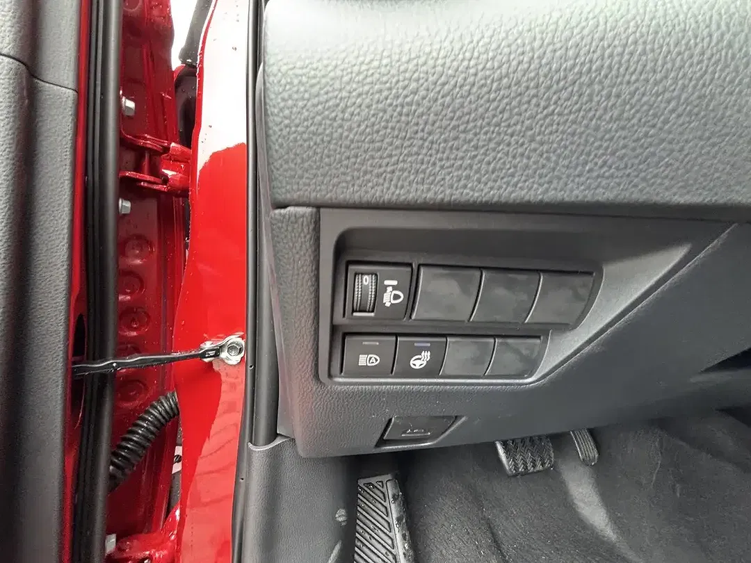Mazda 2 - Thumbnail 4